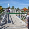 Tiltiņš pār Vecgauju un svētku gājiens